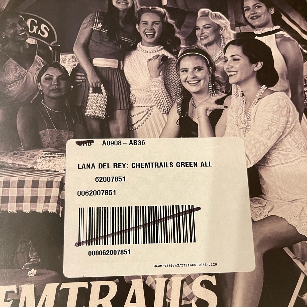 Lana del Rey LP Chemtrails Over the Country Club Urban Outfitters Exclusive - Picture 3 of 3
